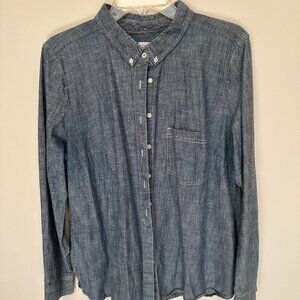 Gap Chambray Button Down Shirt